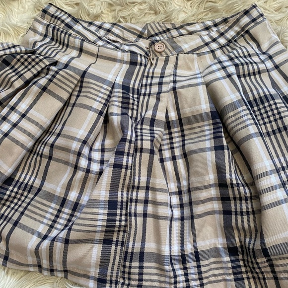 • FADED ROSE plaid tennis skirt size large GREAT CONDITION!! - Picture 2 of 7